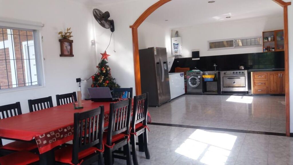 WhatsApp Image 2025-09-30 at 13.11.08 (2)